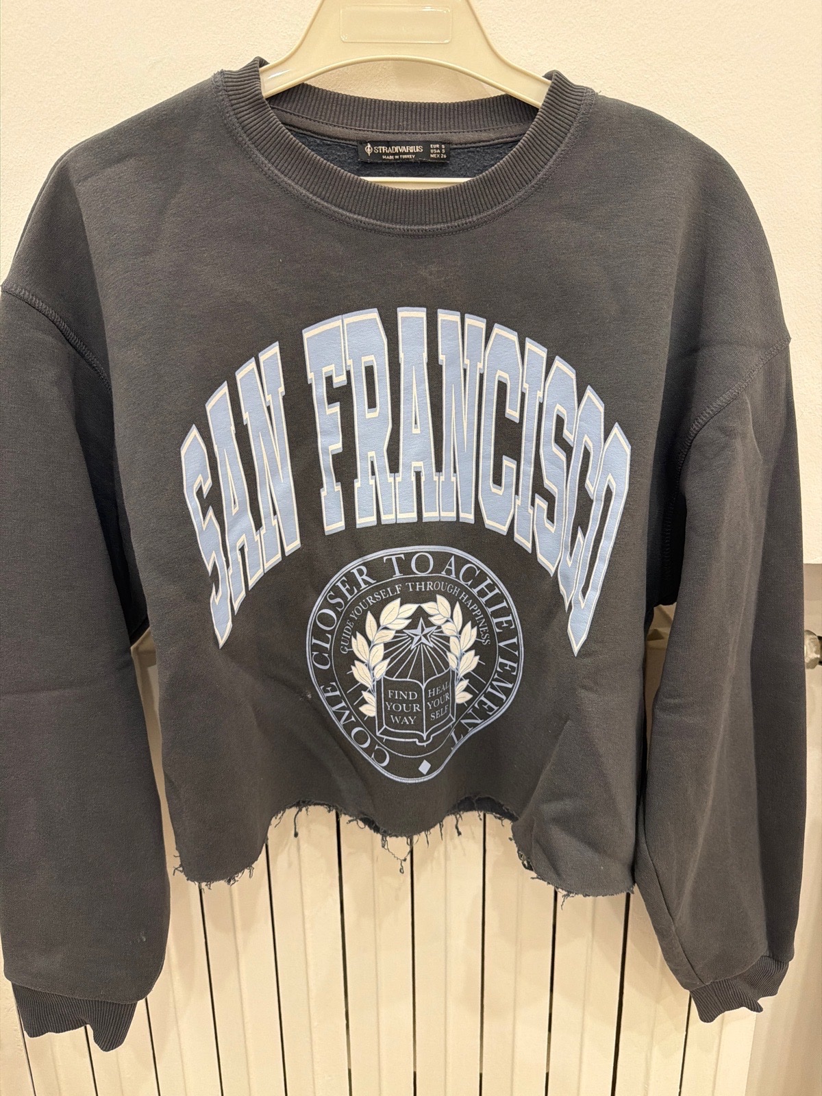 Pull gris