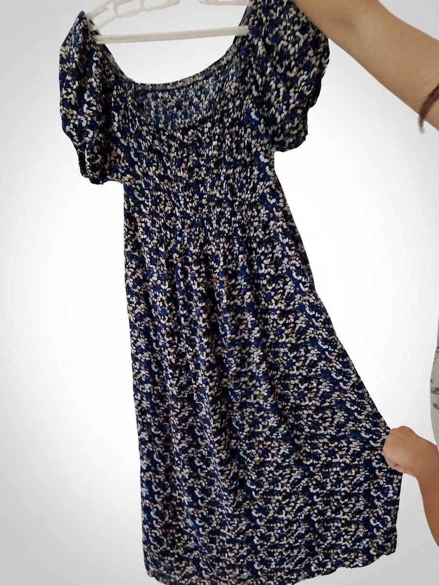 Robe courte d'été fleurie col bardot / élastique