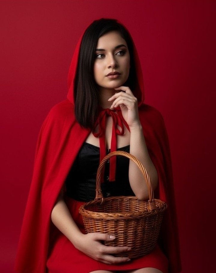Cape 🧛 petit chaperon rouge ❤️ 🏰 