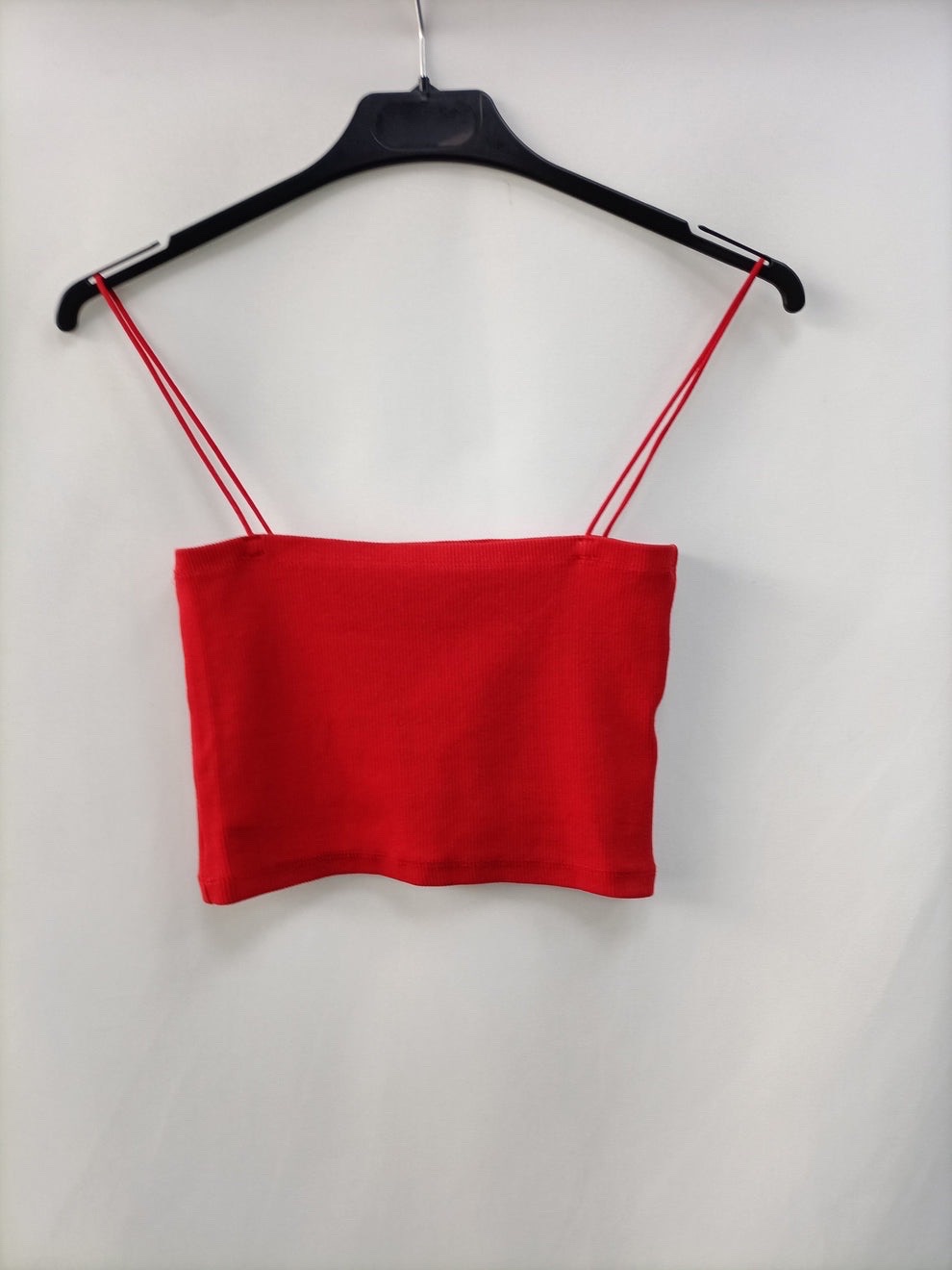  Crop top côtelé rouge zara 