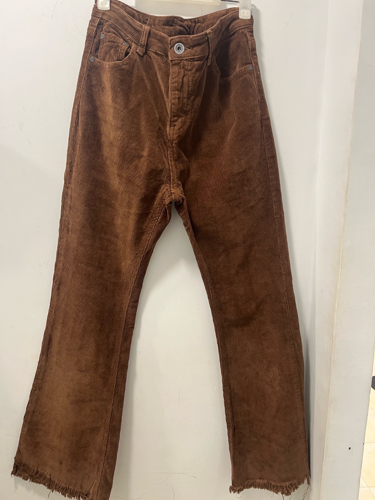 Pantalon effiloché marron