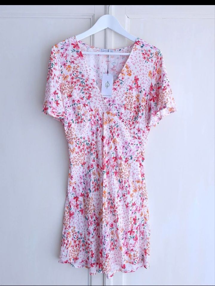 Robe stradivarius jamais portées 
