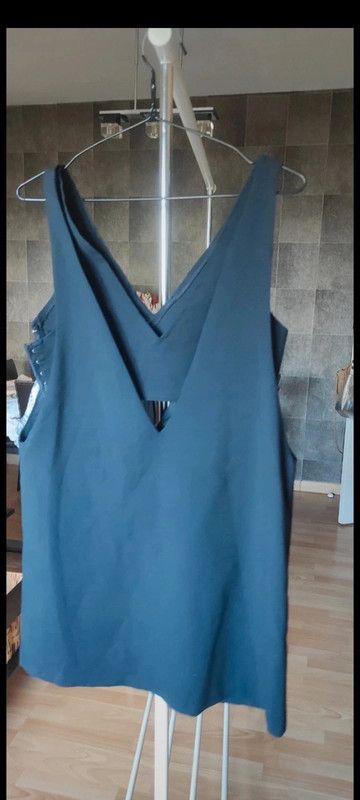 😍😍😍ZARA robe très magnifique tt neuf