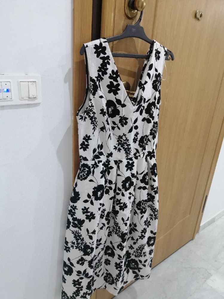 Robe fleurie état neuf 38/40