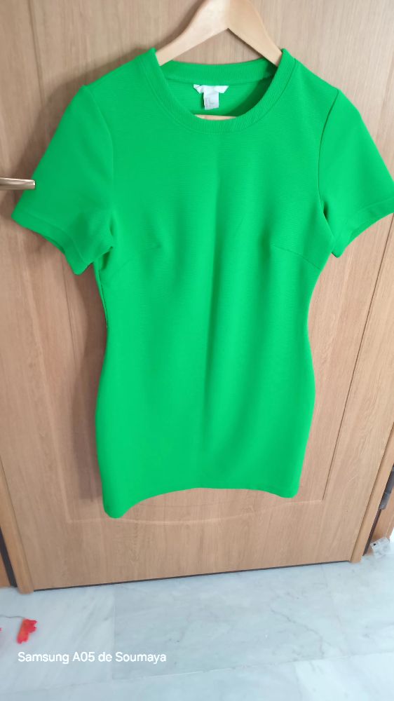 Très belle robe sexyyyy 💚💚 état neuuuf 