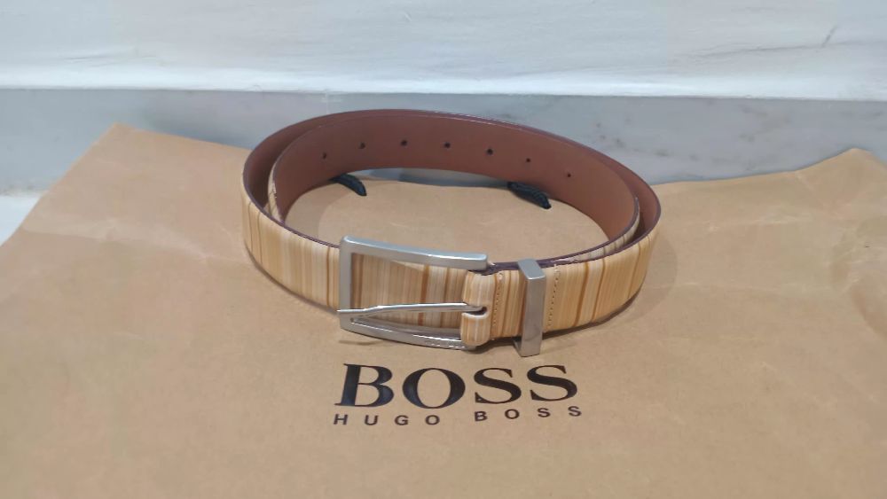HUGO BOSS CEINTURE AUTHENTIQUE PAS DES DÉFAUTS 