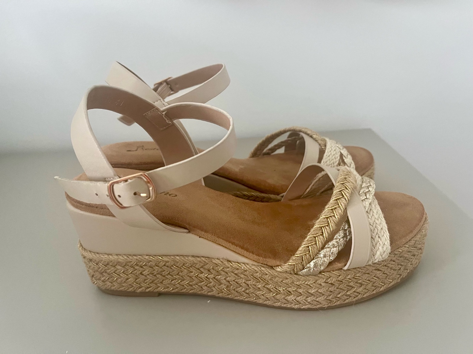 Chaussures compensees 