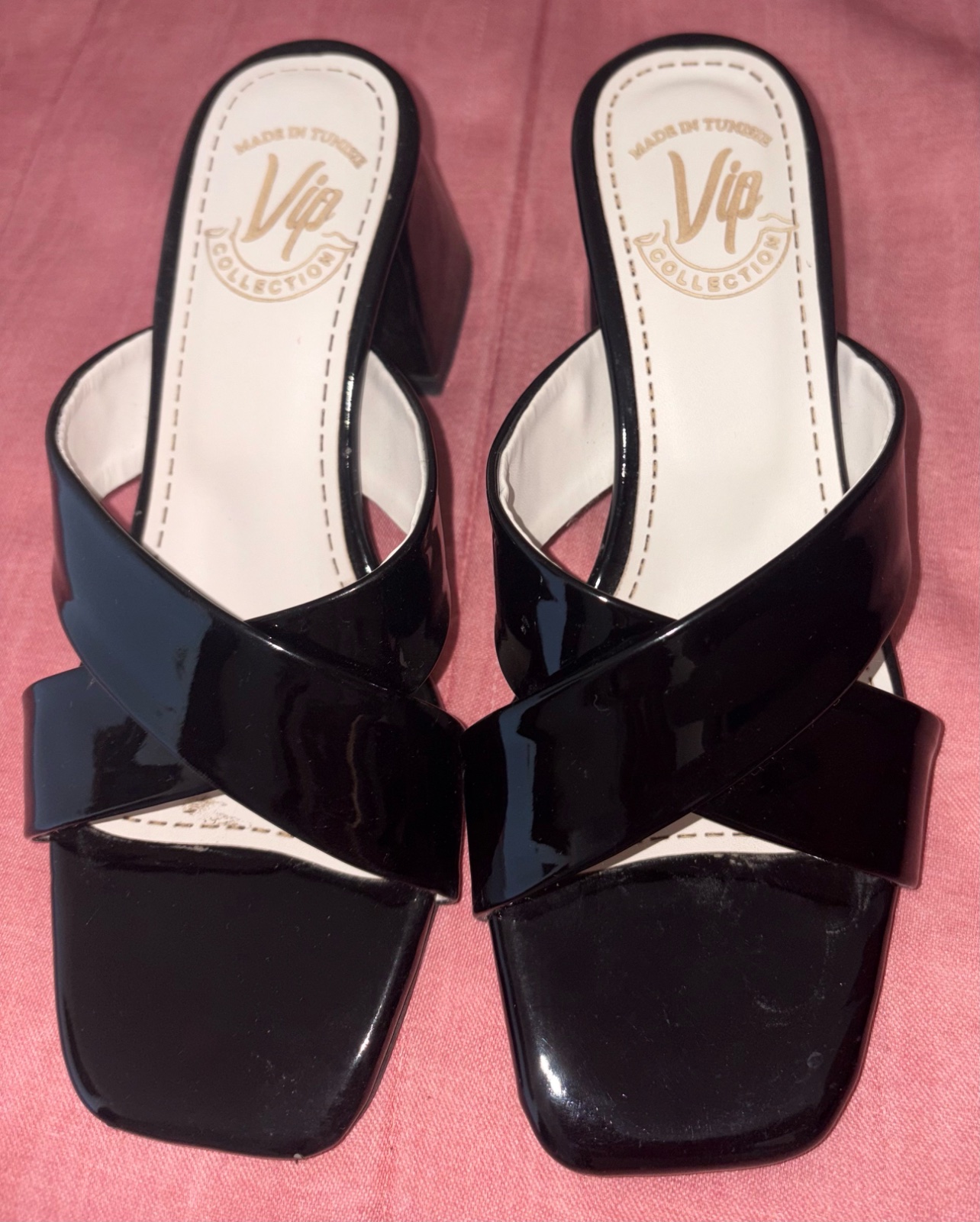 Mules noires à talons