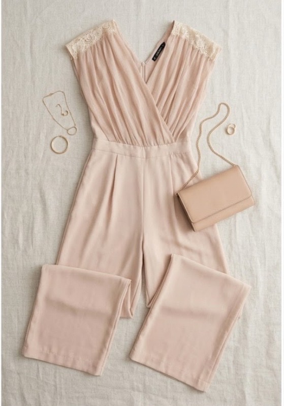Combipantalon Zara rose poudré décolleté croisé & dentelle