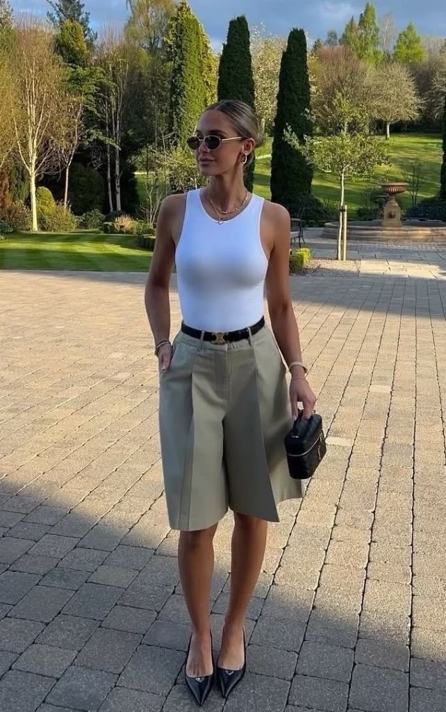 Tailored Bermuda shorts beige