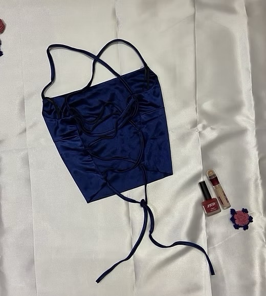 Top satin shein