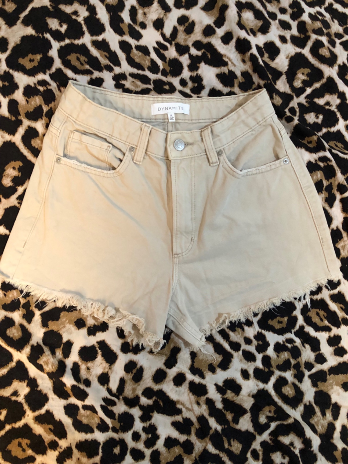 ⁠Short en denim beige Dynamite taille 34