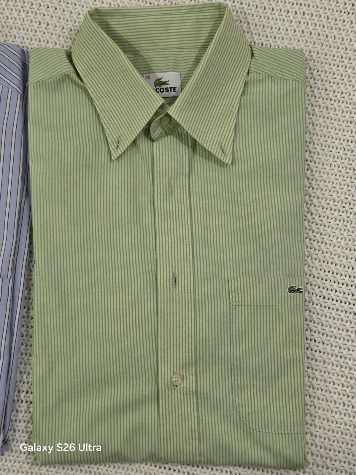 Des chemises Lacoste 