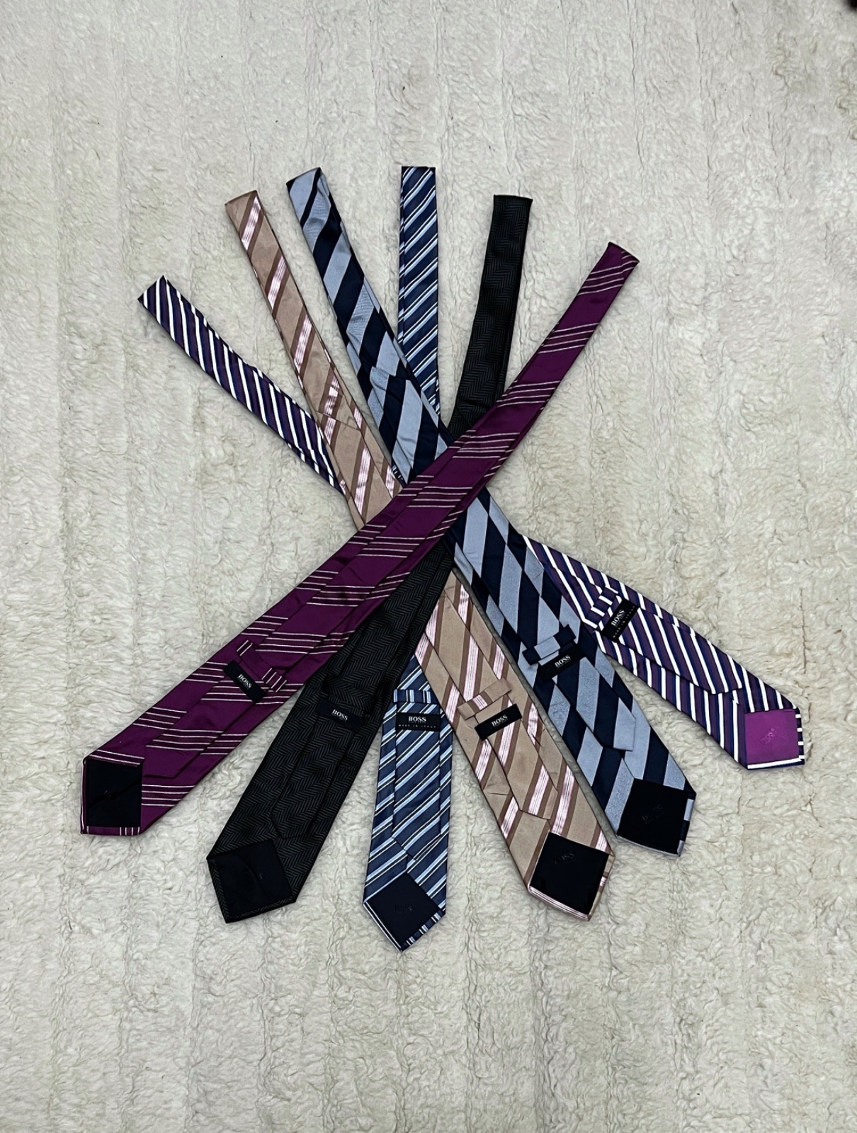 Lot 6 cravate 👔 🔥HUGO BOSS🔥