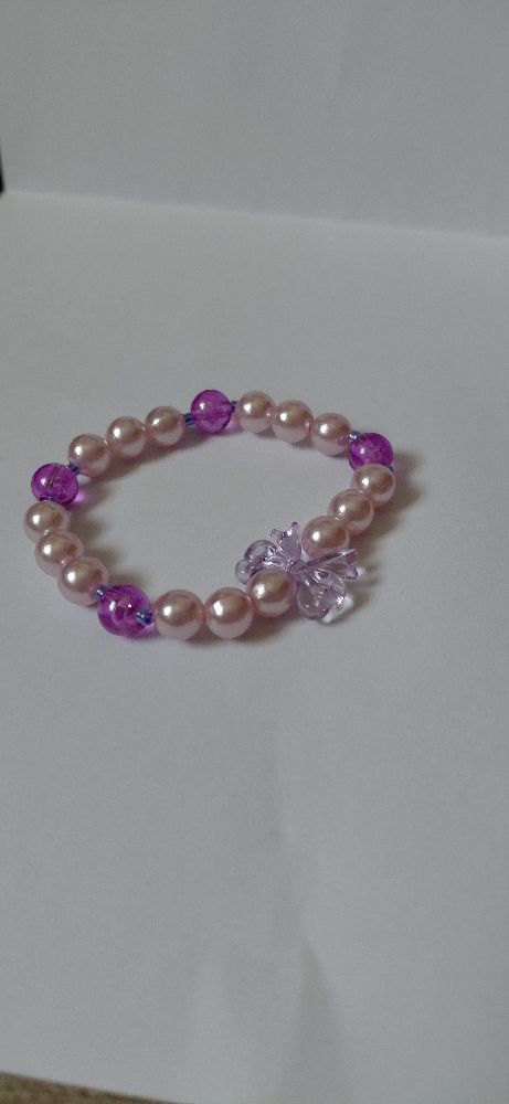 2 braclets tres jolie, neuf, jamais porter