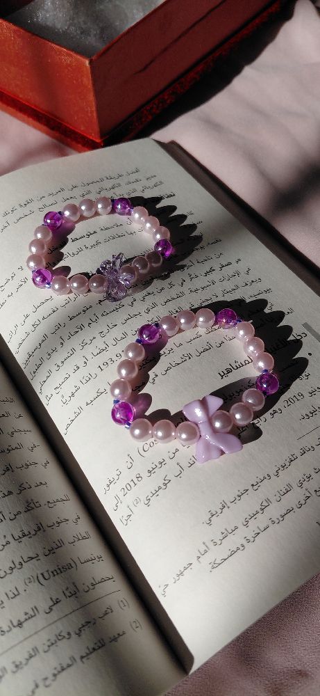Bracelets 1 b 10dt deux a 17dt 3 a 25dt