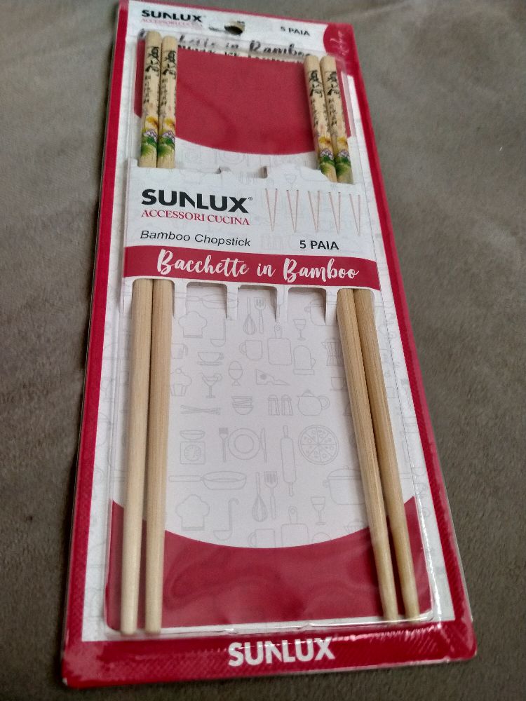2 chopsticks