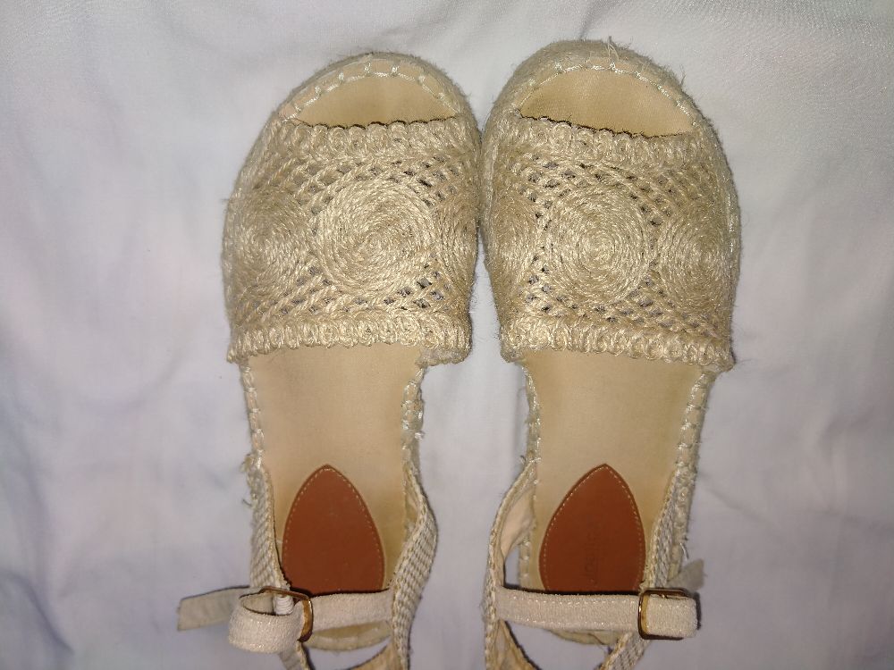 Sandales beige🦋🩷