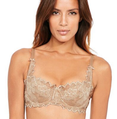 Soutien-gorge balconnet à armatures Fiore de la marque Lepel, caractérisé par sa dentelle florale semi-transparente de couleur beige nude et ses bretelles ornées de petits nœuds 85 ylabess taille38 .