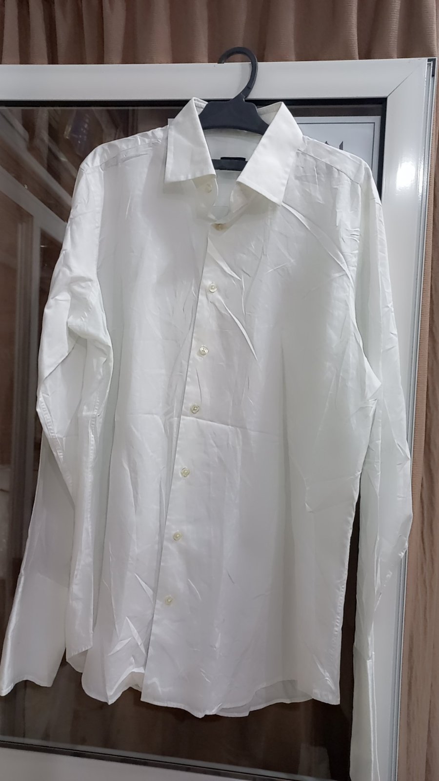 Chemise blanche en très bonne état 100% coton 