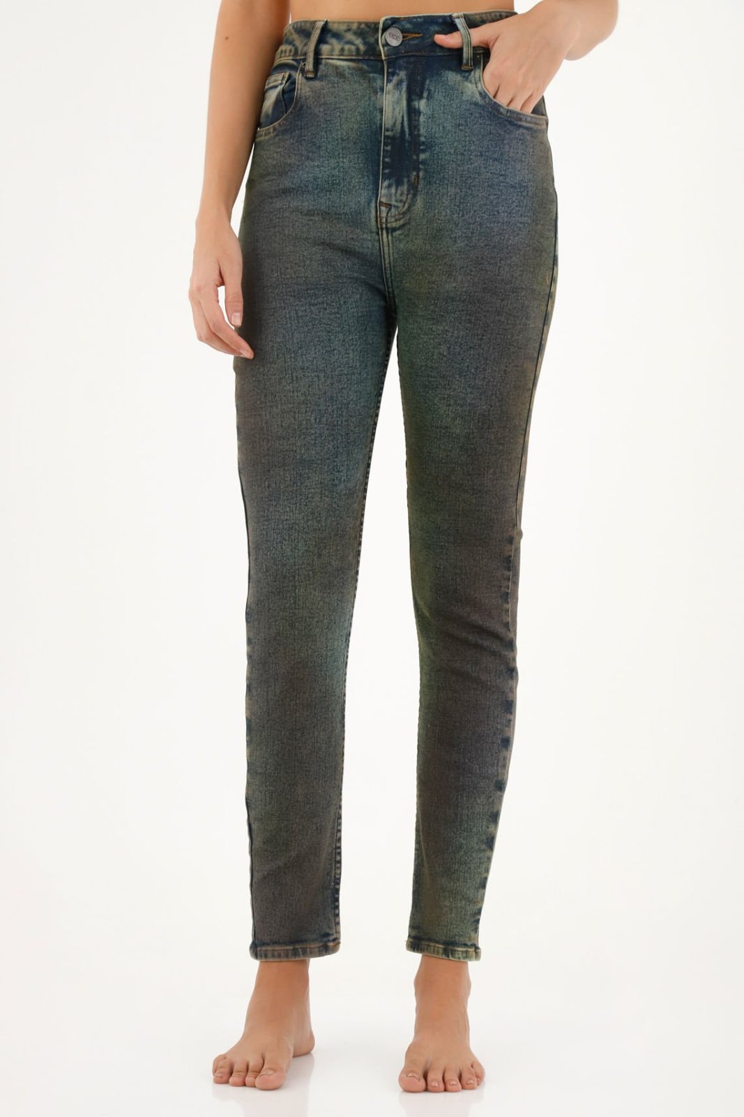 Jean bleu délavé de la marque Tally Weijl présente une coupe taille haute avec une fermeture à boutons apparents