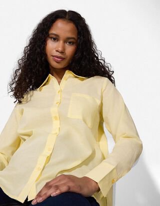 Une chemise habillée unisexe de la marque Milestone italie taille xl couleur jaune citron clair couleur yhabell 5fif kima blanc sale ma7leh coton berda tji twila 