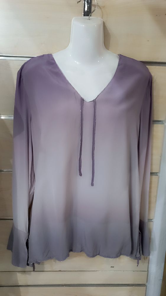 Chemise qualité thabel berda ychabah lsoie gmach en face couleur impeccable fiha barcha détail ma7lhom f les photos 