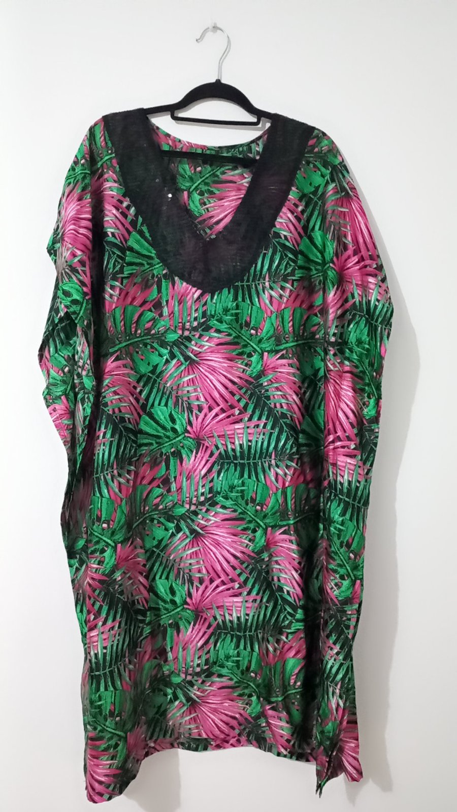 Robe en soie satinée tropical 