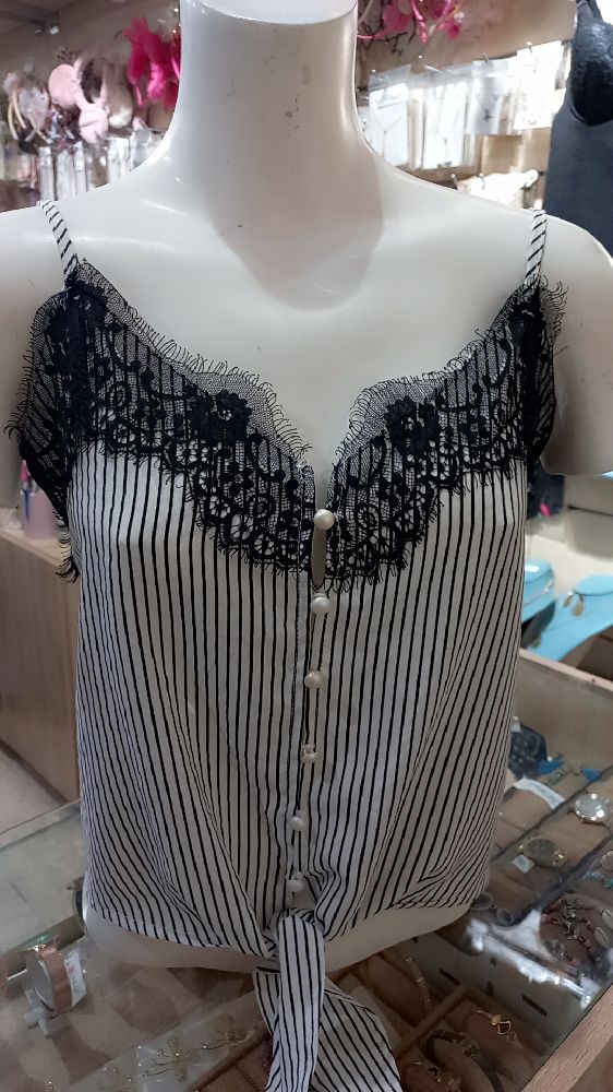 Débardeur rayée avec dentelle 