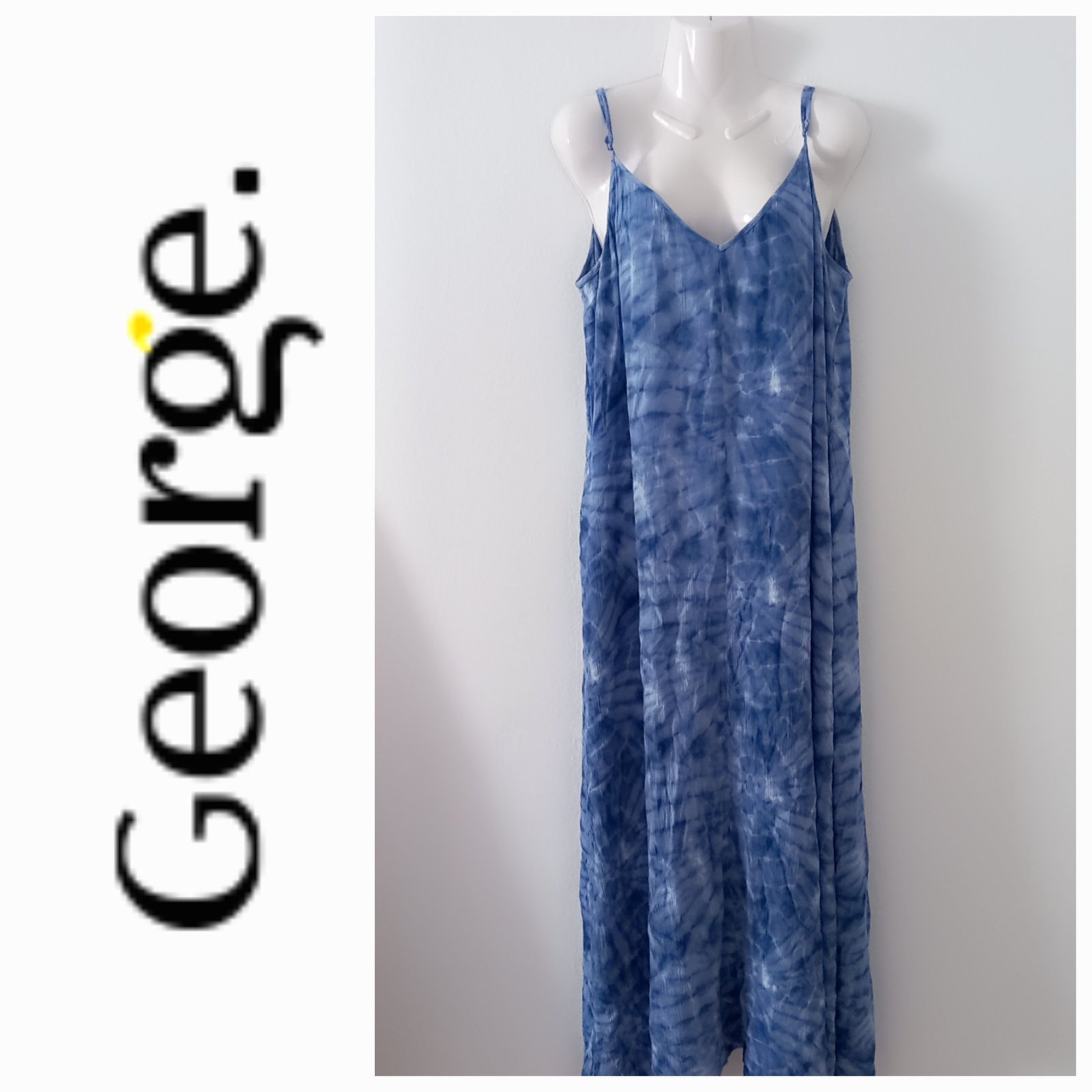 Robe  par ses fines bretelles et son motif tie-dye bleu à effet froissé.