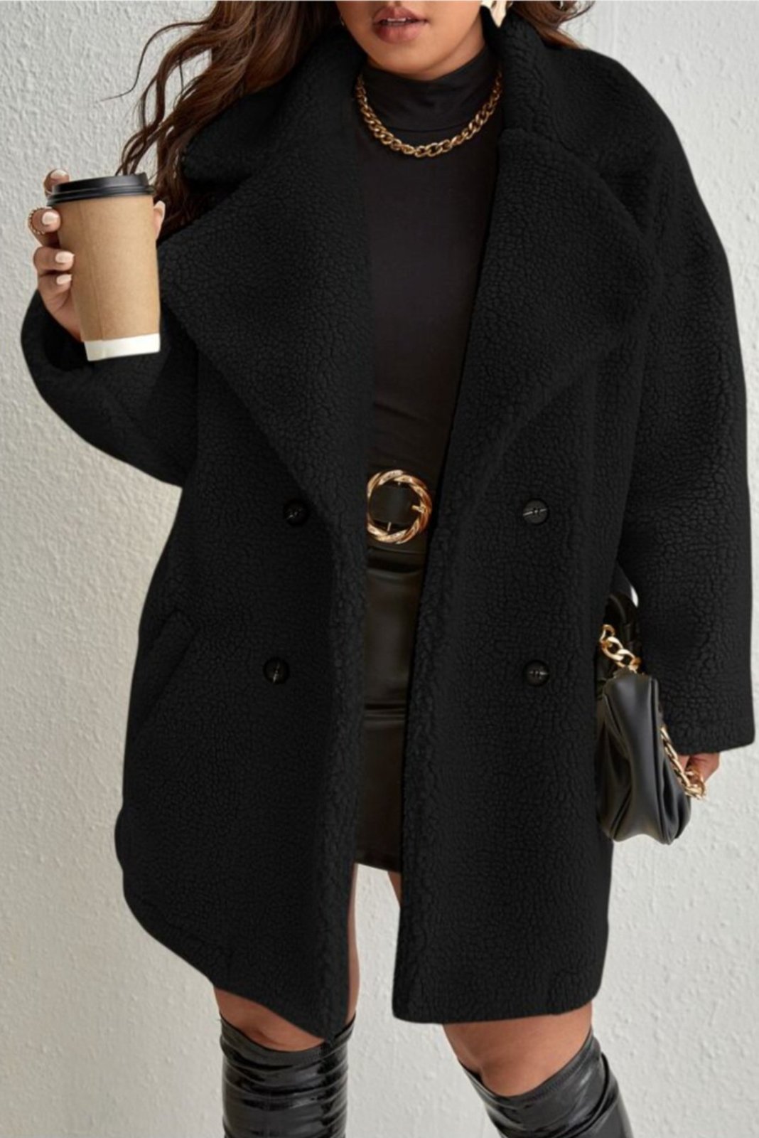 Manteau en faux mouton noir à double boutonnage