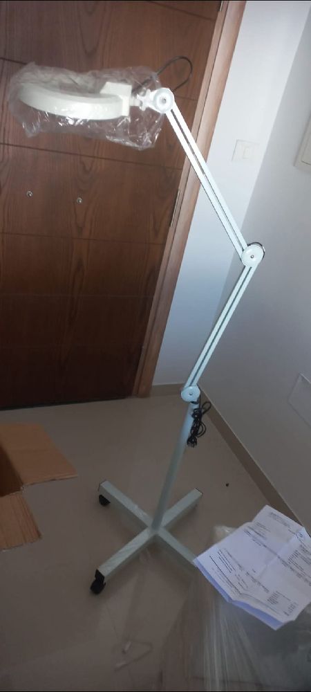 Lampe loupe led neuf 