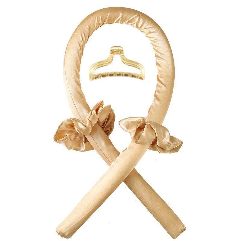 Kit de bouclage sans chaleur GENERIC comprend un bigoudi en satin doré et une pince assortie pour créer des boucles naturelles sans abîmer vos cheveux.