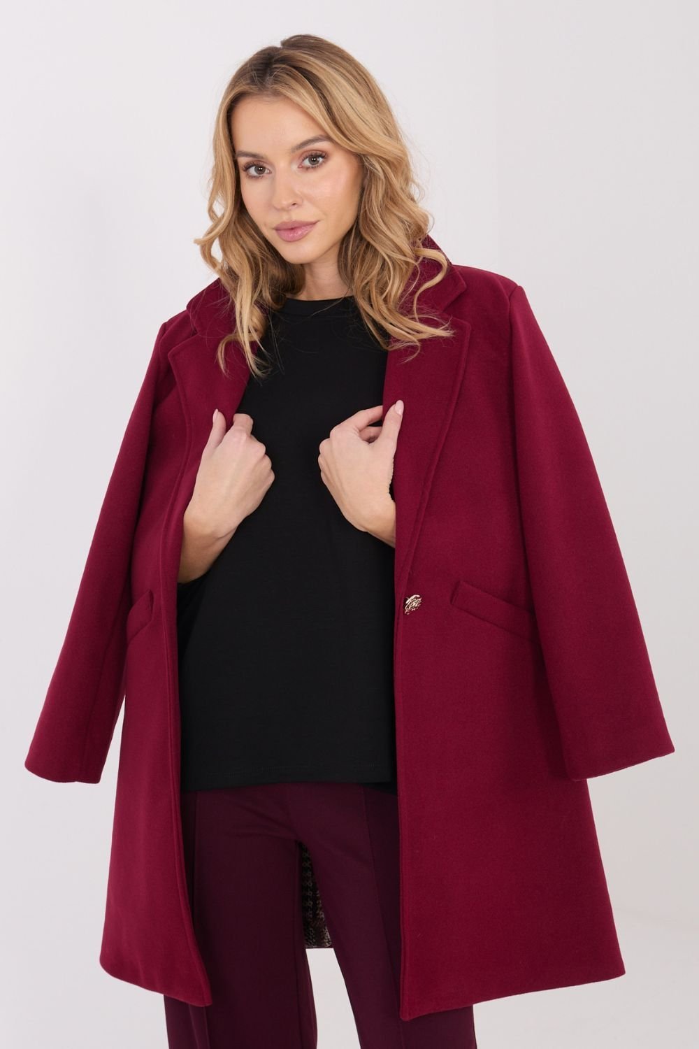 Un manteau pour femme en cashmere  