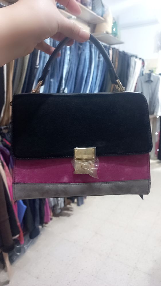 Sac daim bleu  neuf avec bandoulière importé 