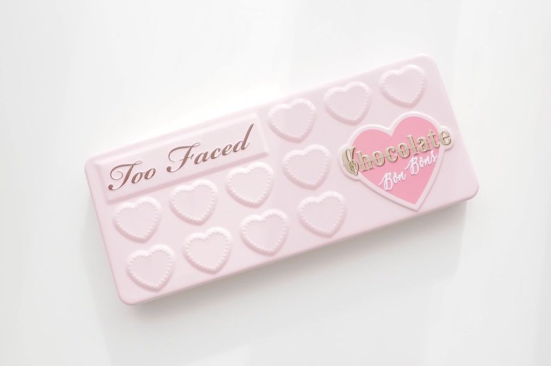  une palette de fards à paupières Too Faced Chocolate Bon Bons importé usa