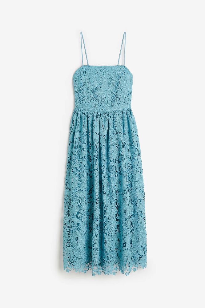 Robe bandeau en dentelle fiha 2 défaut sans importance yji fi lbtan w zouz mkn bara b7okm dentelle maybanouch yodhrou normal 