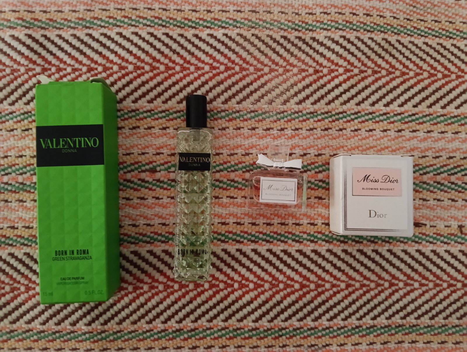 Valentino born in roma 15ml miss Dior 5ml