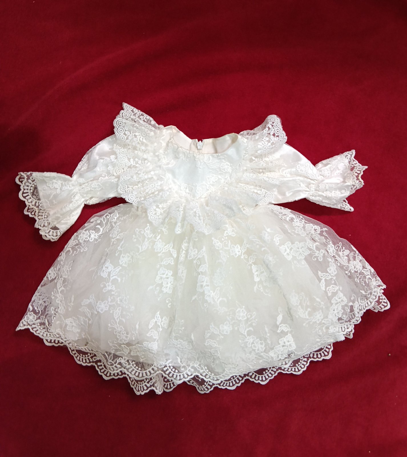 Robe petite princesse en dentelle