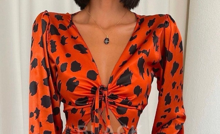 Top orangé