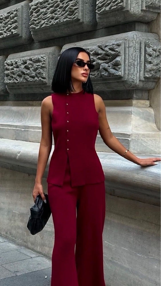 Ensemble burgandi 