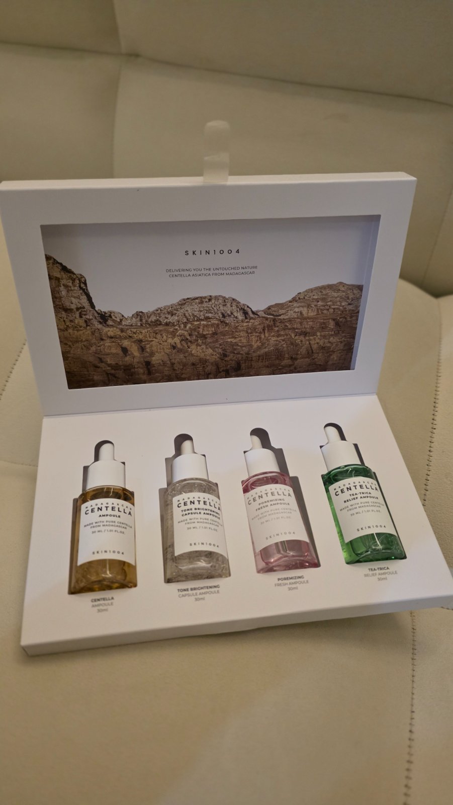 SKIN 1004 – Madagascar Centella ampoule kit  30 ml x 4 pièces