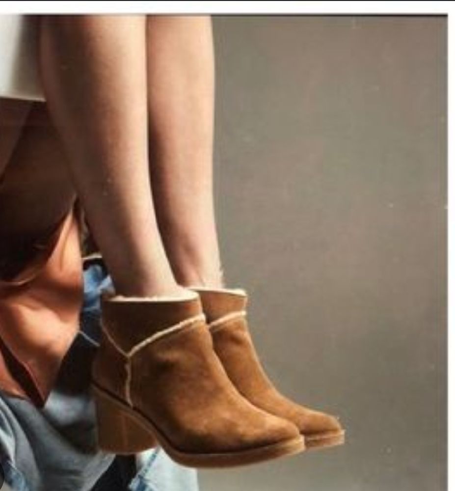 UGG 