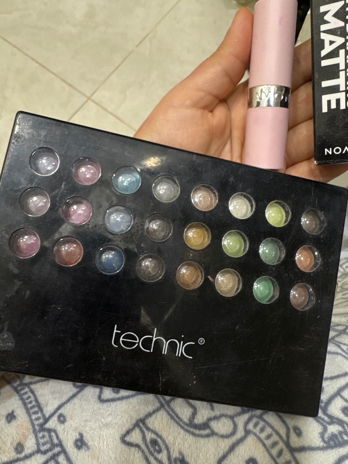 Palette paillette technic