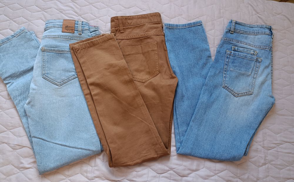 📢📢lot de 3 jolie🤎🤎🤎 pantalon garçon 