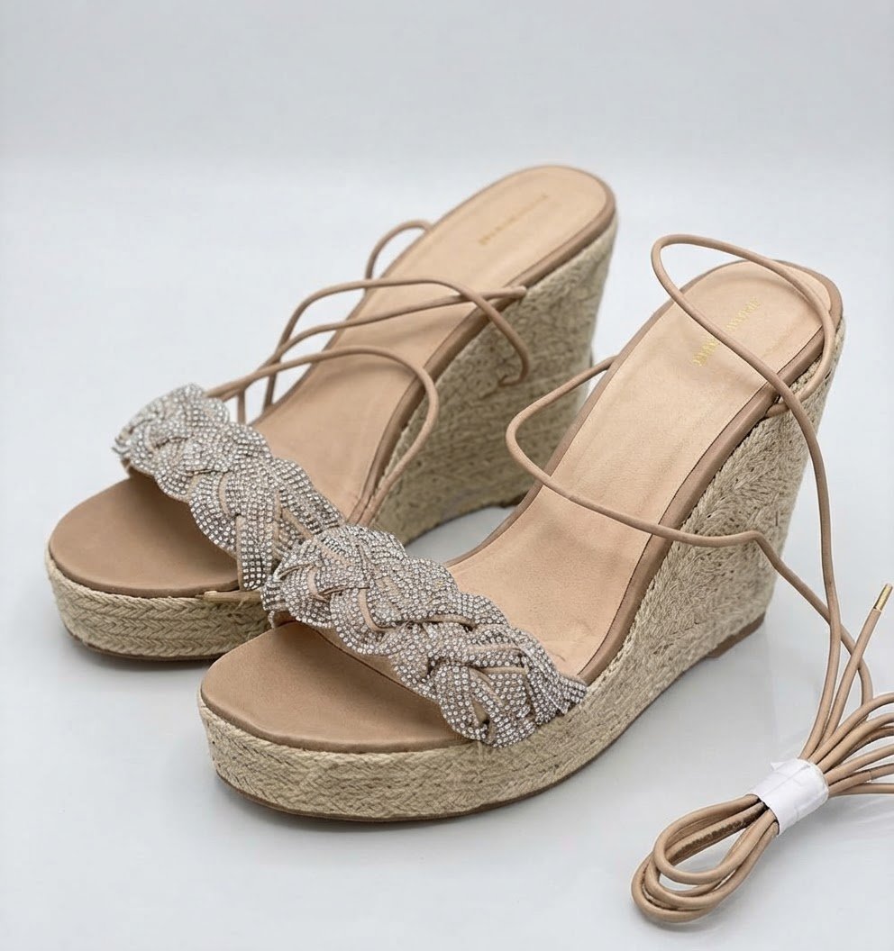 💥💥💥 jolie escarpin ♥️♥️compensé à strass et lacets 💥💥