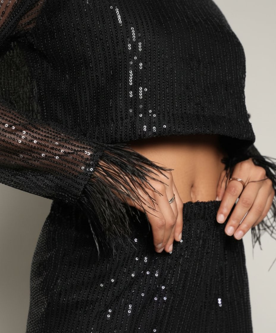 ♥️♥️ jolie set jupe et  pull  🖤🖤paillette sequins noir à plumes ♥️♥️ 
