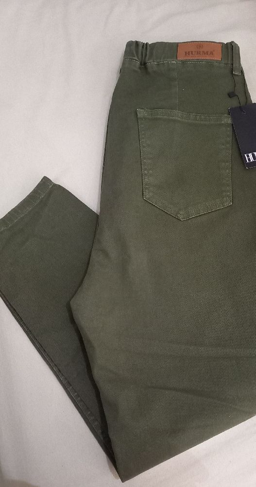 Jolie jeans vert militaire  hurma