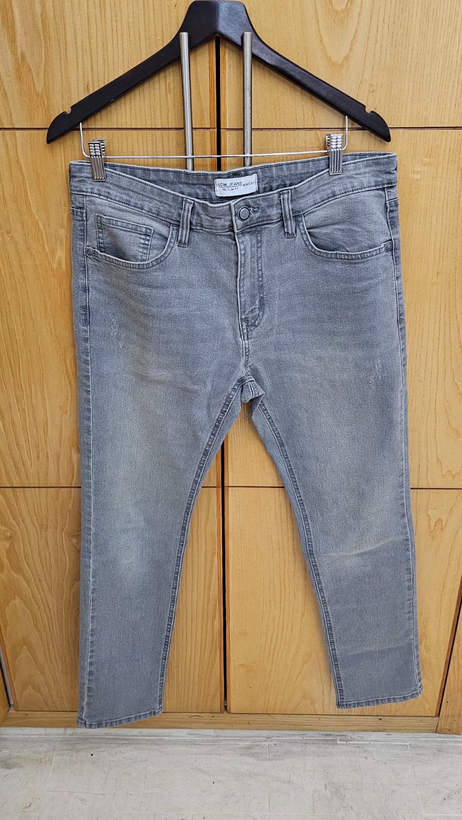 Jean à vendre