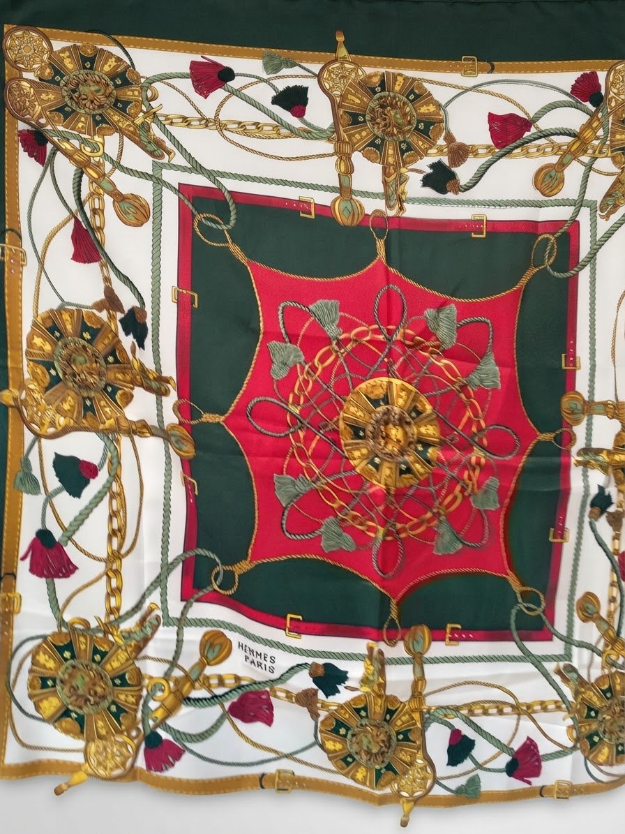 Foulard multicolore style Hermès 